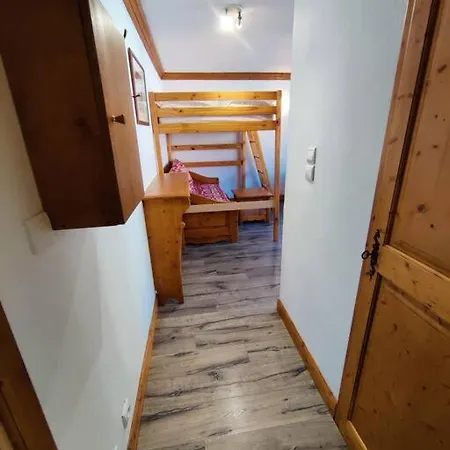 Globalski's Cosy Unit Apartment